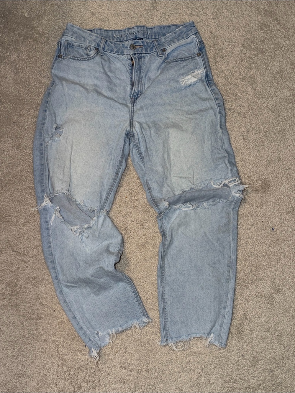 American Eagle Outfitters Light Wash Curvy Mom Jeans 10